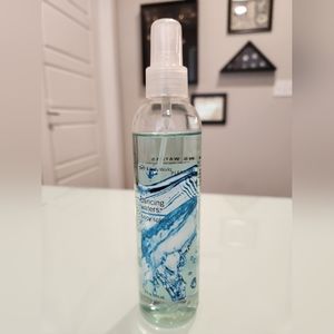 Bath & Body Works Pleasures Dancing Waters Body Spray EUC